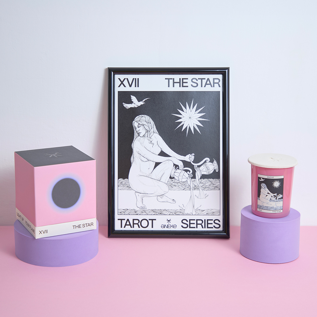 bundle of the particular scented candle aneke the star with poster and candle cover