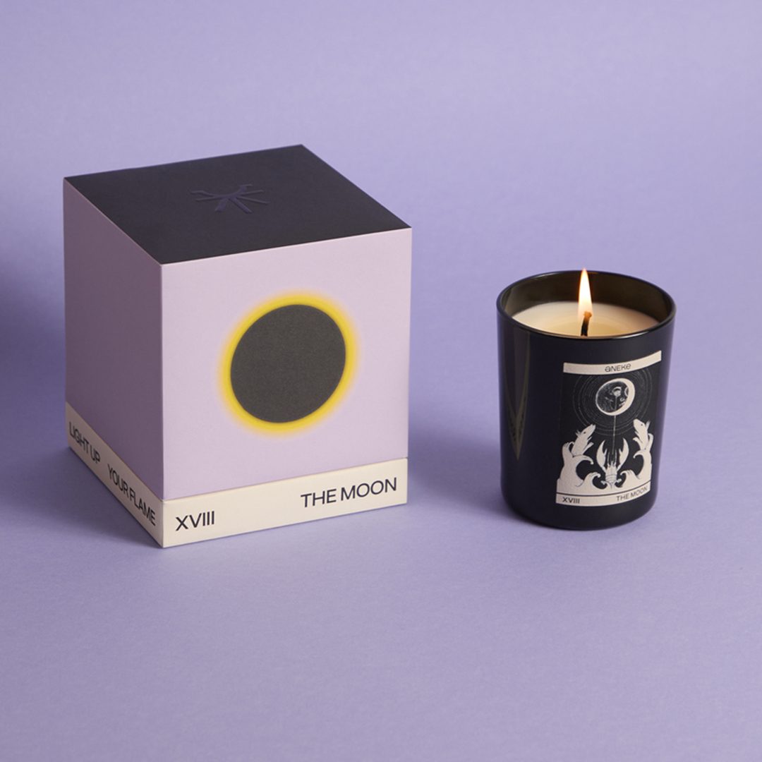 pink decorative scented candle with tarocco the moon and ceramic candle cover